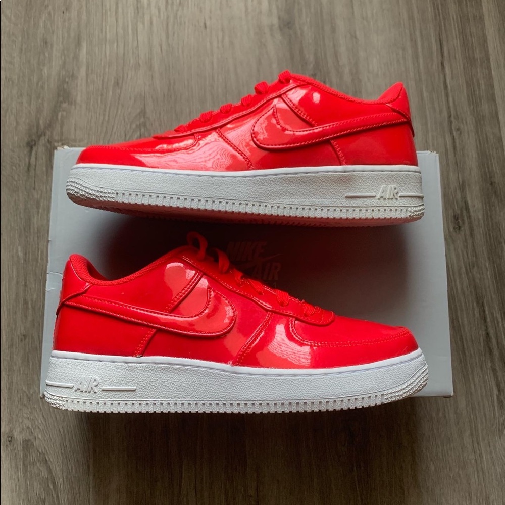 Nike Air Force 1 LV8 UV (GS) 7Y or 8.5 Womens